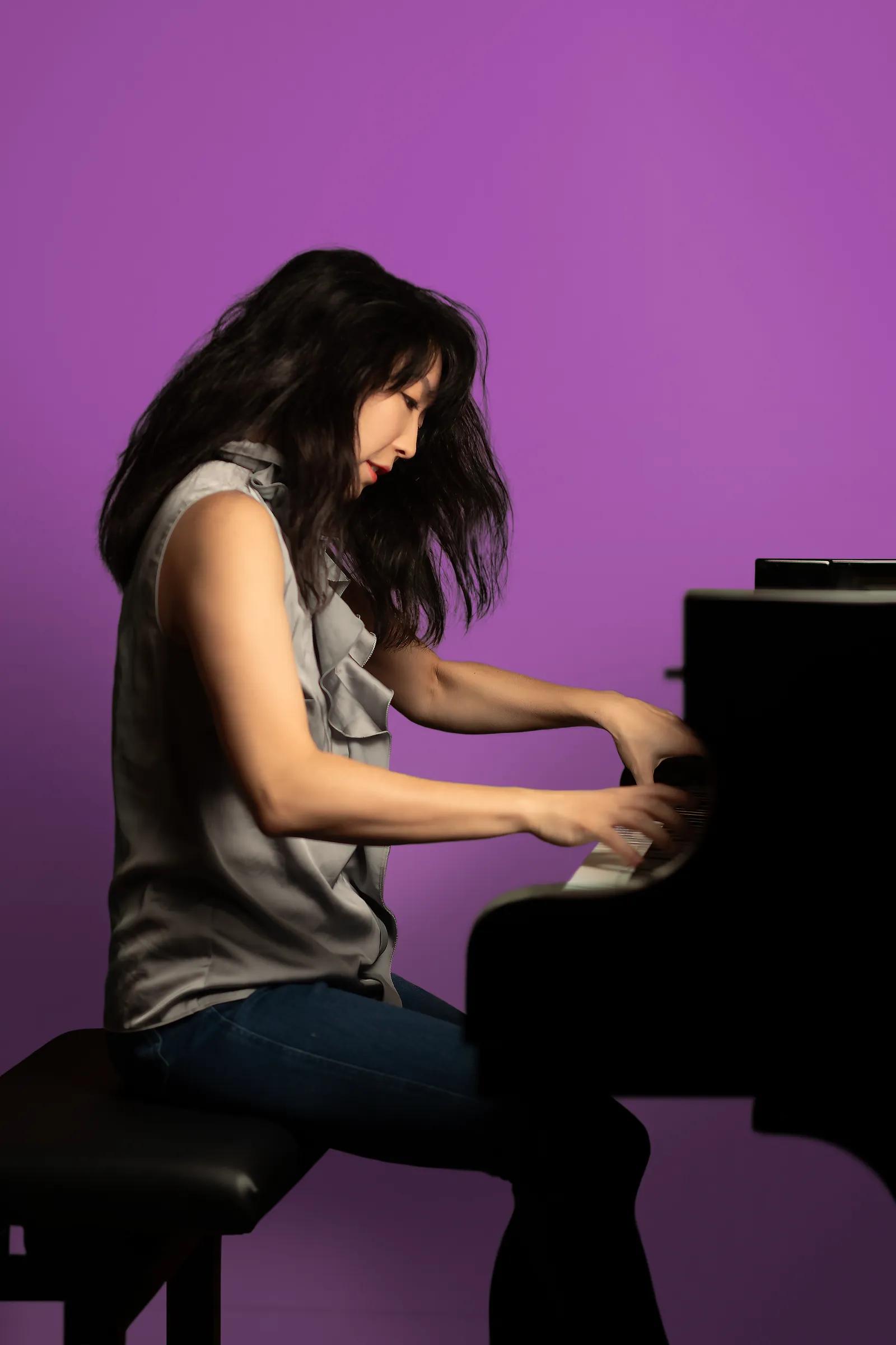 Portrait of Claire Huangci